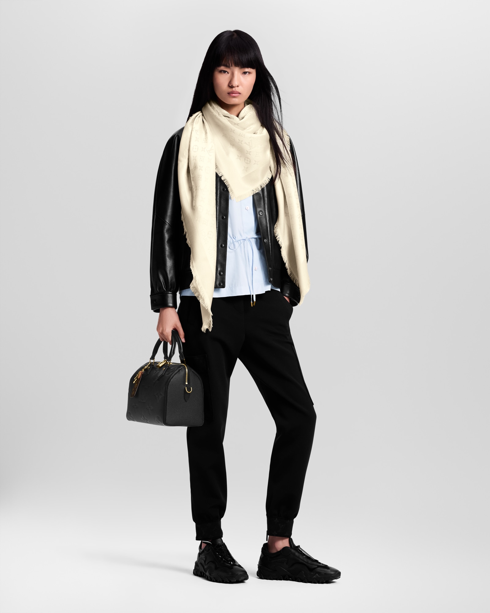LOUIS VUITTON シャイン ショール M74026 Monogram Shine Shawl White (M74026) – REDELUXE